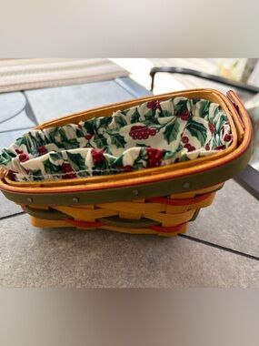 Festive Woven Basket with Holly Fabric Liner